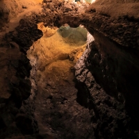 Jaskinia lawowa Cueva de Los Verdes.